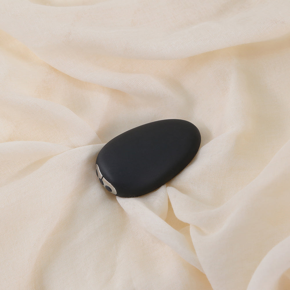 Je Joue Mimi Clitoral Vibrator - Black - 5 Speeds and 7 Patterns
