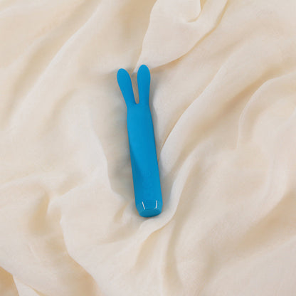 Je Joue Rabbit Bullet Vibrator – Rechargeable Silicone Teal with Rumbly Vibrations