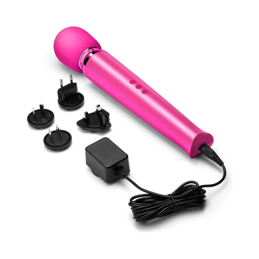 Le Wand Rechargeable Vibrating Massager – Magenta – 10 Vibration Speeds