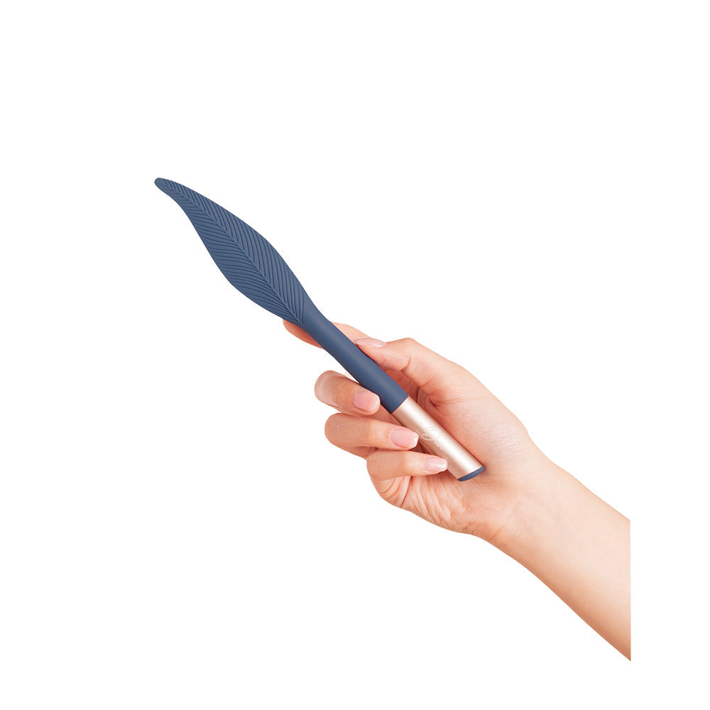 Deia Vibrating Feather Tickler – Silicone – Blue