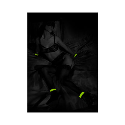 Ouch! Glow in the Dark Bed Bindings Restraint Kit – Neon Green