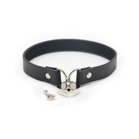 Ple''sur PVC Collar with Heart Lock – Black