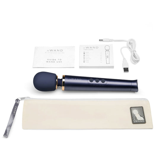 Le Wand Petite Rechargeable Vibrating Massager – Navy
