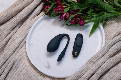 We-Vibe Play Your Way Collection Wearable Vibrator Set – Black