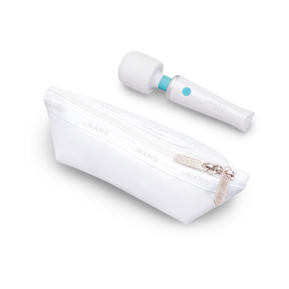 Le Wand Classique Mini Rechargeable Wand Massager – White