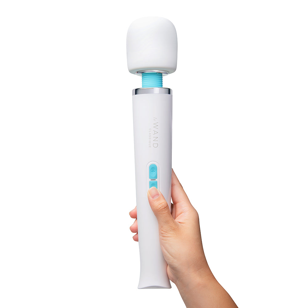 Le Wand Classique Rechargeable Wand Massager – White