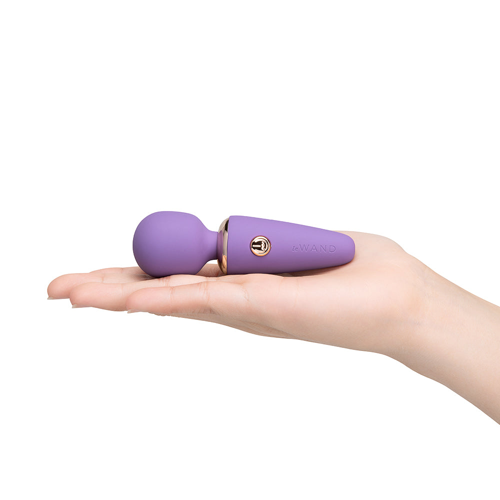 Le Wand Mini Vibe Micro Wand – Purple – Compact Massager with 3 Vibration Speeds and 7 Patterns