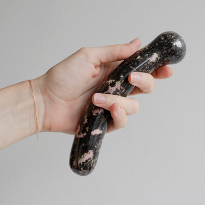 Chakrubs Anahata Curve Rhodonite Wand – Tan