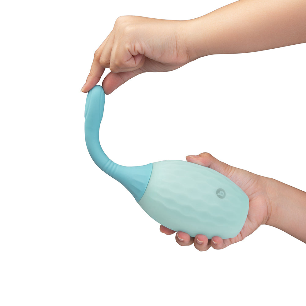 b-Vibe Silicone Flexflow Douche – Blue – Effective Deep Cleaning and Comfort